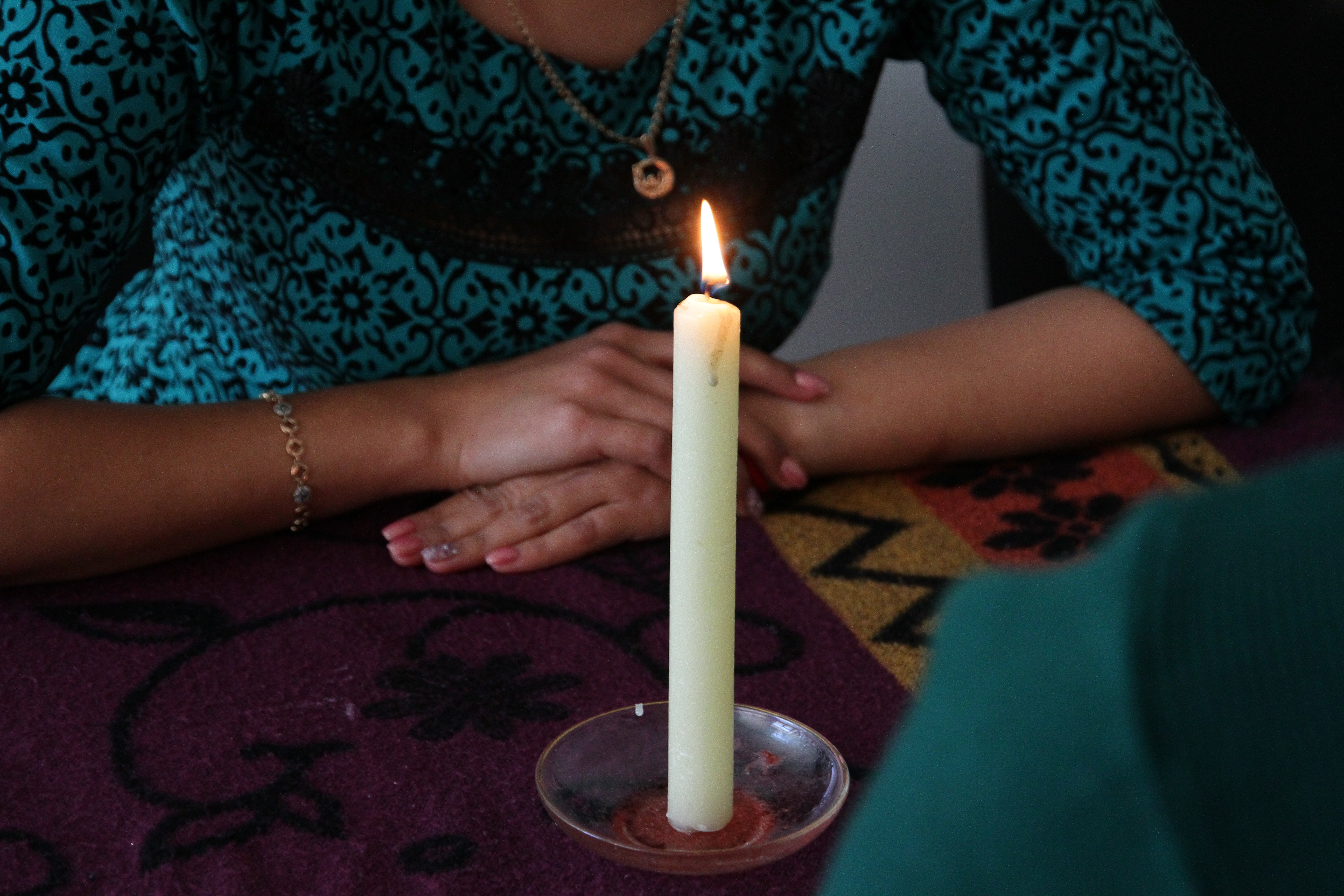 В Астане задержали «провидца», предлагавшего снять порчу и предсказать будущее